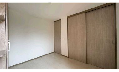 APARTAMENTO EN ARRIENDO EN AMARELLO IN- LOMA DEL ESMERALDAL