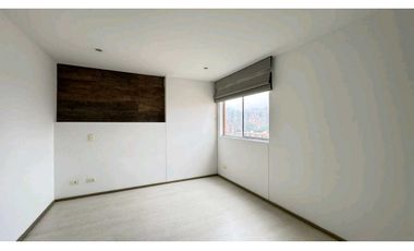 APARTAMENTO EN ARRIENDO EN AMARELLO IN- LOMA DEL ESMERALDAL