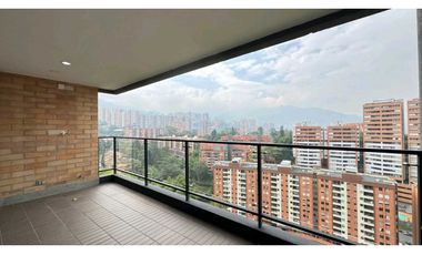 APARTAMENTO EN ARRIENDO EN AMARELLO IN- LOMA DEL ESMERALDAL