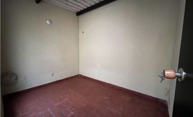 SE VENDE CASA EN EL PORTAL DE JAMUNDI-PASILLO