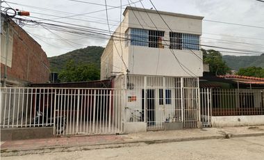SE VENDE CASA CON APARTAMENTOS ANEXOS EN EL SECTOR GAIRA, SANTA MARTA