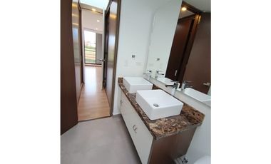 ARRIENDO CASA EN CONJUNTO CERRADO COTA $ 4,600.000