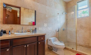 VENDO CASA EN SANTA MARIA, FAIRWAY ESTATES (5)