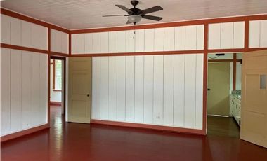 CASA DUPLEX VACIO EN BALBOA
