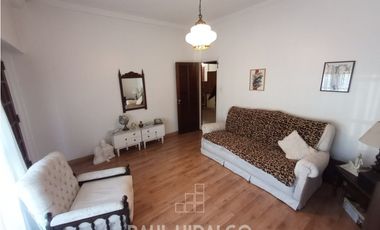 CHALET DE 4 AMBIENTES CON GRAN PARQUE Y GARAJE EN ZONA PUERTO