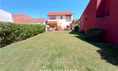 CHALET DE 4 AMBIENTES CON GRAN PARQUE Y GARAJE EN ZONA PUERTO