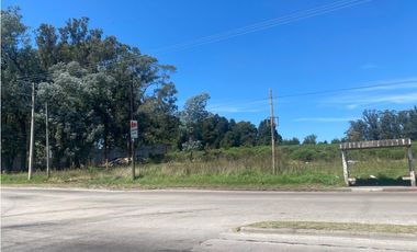 TERRENO 20000 M2 SOBRE AV. USD 180.000