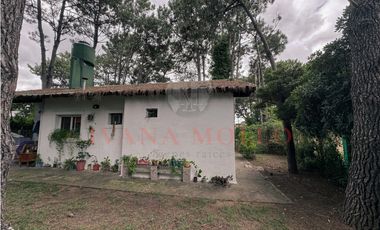 CASA EN VENTA EN PINAMAR - DEL CAZON 1870