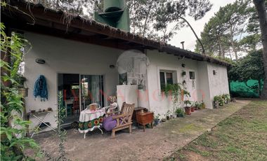CASA EN VENTA EN PINAMAR - DEL CAZON 1870