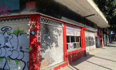 Local Comercial en Venta en Fermin Vivaceta con 14 de la fama