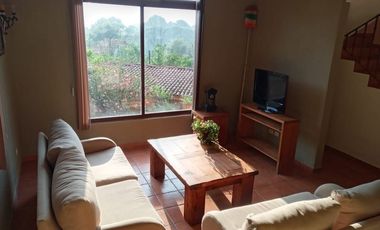 Casa en renta por la desviación de Avandaro, Valle de Bravo