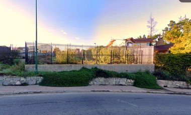 CURAUMA / UNICO SITIO BORDE LAGUNA DE LA LUZ / 875 M2