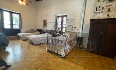 Quintas en Venta en Centro Villa de Garcia (casco)