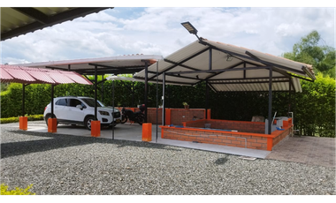 Casa campestre para la venta en el sector de la Palmilla, Pereira!