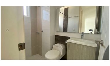 Moderno Apartamento en Zona Residencial con Vista a las Montañas