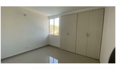 Moderno Apartamento en Zona Residencial con Vista a las Montañas