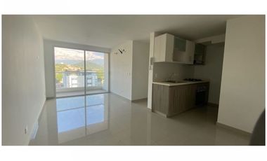 Moderno Apartamento en Zona Residencial con Vista a las Montañas