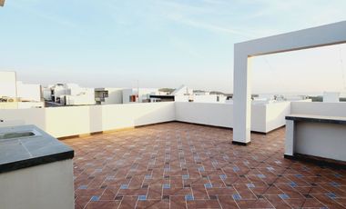 Casa en VENTA recamara planta baja, doble altura LOMAS DE LA RIOJA