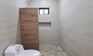 Casa en VENTA con doble altura LOMAS DE LA RIOJA