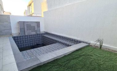 Casa en VENTA con doble altura LOMAS DE LA RIOJA