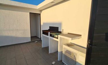 Casa en VENTA con doble altura LOMAS DE LA RIOJA