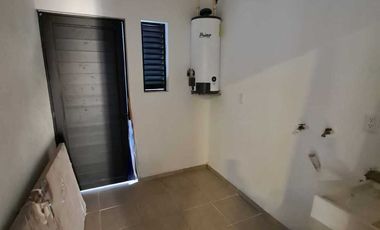 Casa en VENTA con doble altura LOMAS DE LA RIOJA