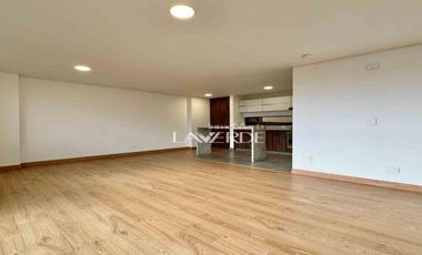 Apartamento en venta de 77m2 con vista exterior