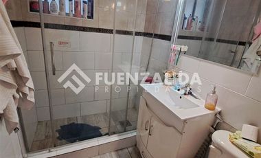 Casa en Venta en Carlos Valdovinos / Pintor Reszka