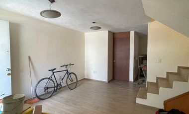 4 Estudios Amueblados en Renta dentro de Casa AMUEBLADA en Parques Del Bosque