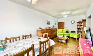 IMPECABLE DEPTO. 3 AMBIENTES EN 8VO PISO AL FRENTE BALCON CORRIDO FRENTE A ESTACION R.ESCALADA