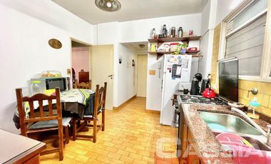 IMPECABLE DEPTO. 3 AMBIENTES EN 8VO PISO AL FRENTE BALCON CORRIDO FRENTE A ESTACION R.ESCALADA