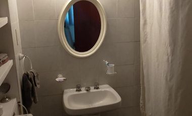 Casa en venta - 3 Dormitorios 1 Baño - Quilmes