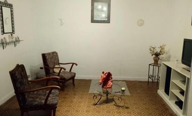 Casa en venta - 3 Dormitorios 1 Baño - Quilmes