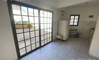 Venta departamento 2 ambientes con balcón en Wilde