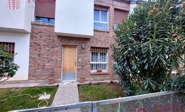 VENDE DUPLEX 3 DORMITORIOS