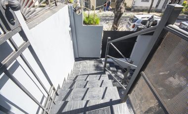 Ph 5 ambientes con terraza y parrilla propias