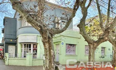 EXCELENTE PH EN PLANTA BAJA 5 AMB. APTO USO PROFESIONAL/COMERCIAL 140M2 APROX.