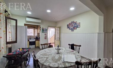 Venta casa 3 ambientes con patio en Sarandi