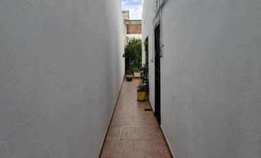 Venta casa 3 ambientes con patio en Sarandi