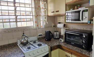 Venta casa 3 ambientes con patio en Sarandi