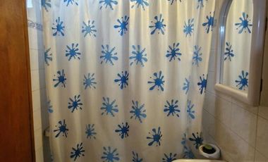 Venta casa 3 ambientes con patio en Sarandi