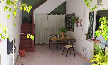 PH dos ambientes, patio y terraza.