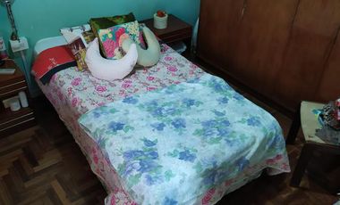 PH dos ambientes, patio y terraza.