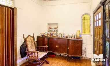 Casa en venta en Martinez A Reciclar 3 ambientes. Lote 10x26.