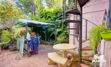 Casa en venta en Martinez A Reciclar 3 ambientes. Lote 10x26.