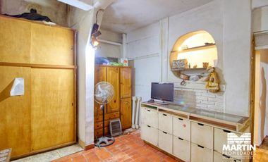 Casa en venta en Martinez A Reciclar 3 ambientes. Lote 10x26.