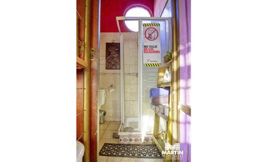 Casa en venta en Martinez A Reciclar 3 ambientes. Lote 10x26.