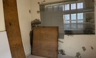 Venta de Casa con Local Comercial en Martín Carrera, CDMX