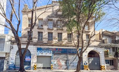 Galpón, montacarga, 3 pisos, Abasto, 3000 mt2