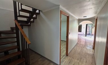 Casa en Venta en Av La Florida con Santa Julia